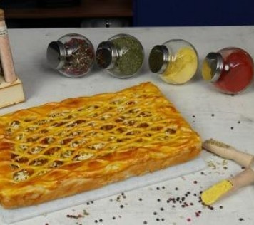 Aromatic and tasty meat pie