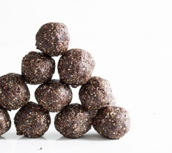 Chocolate energy bites with Chia